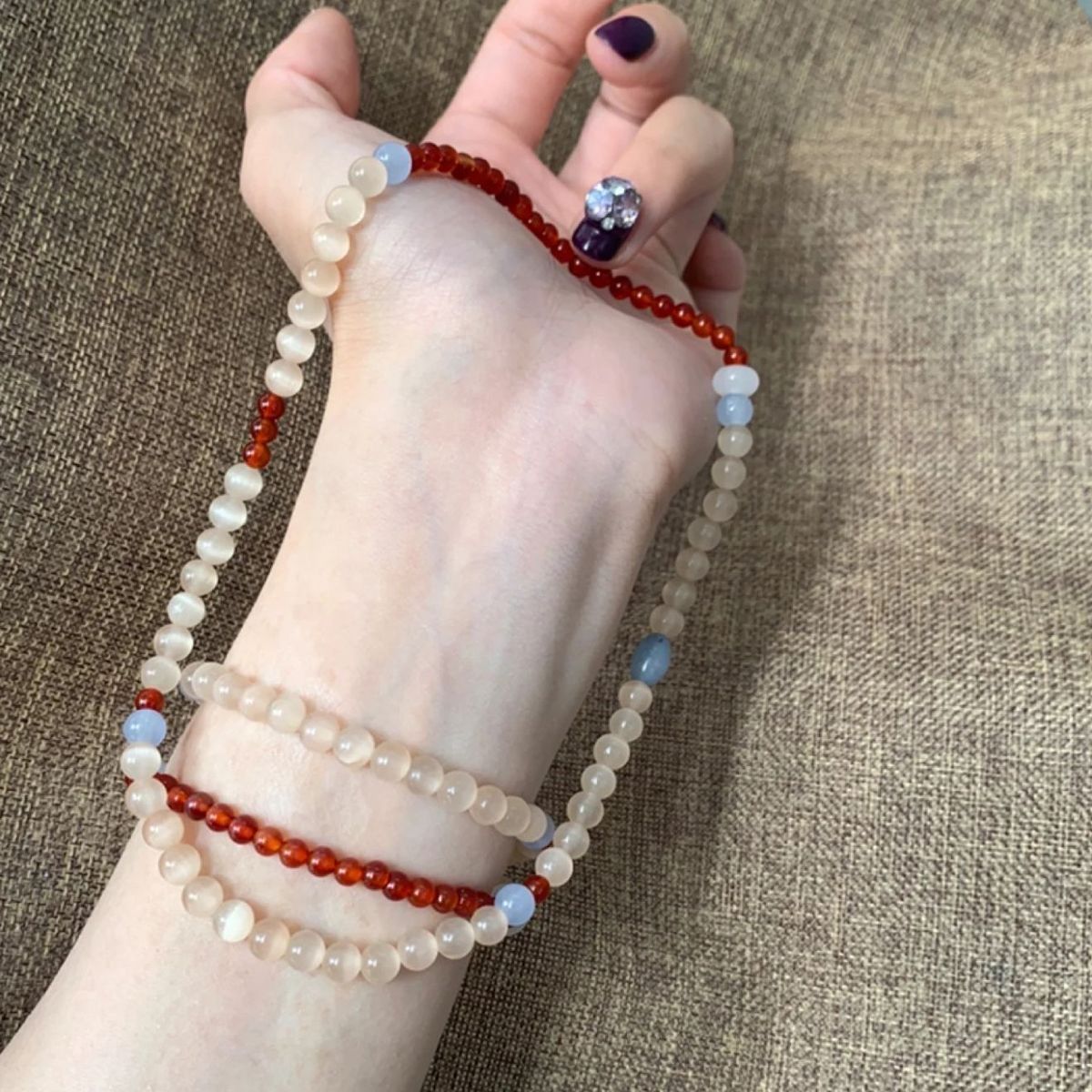 Handgefertigtes Edelstein-Stretch-Armband Brehn