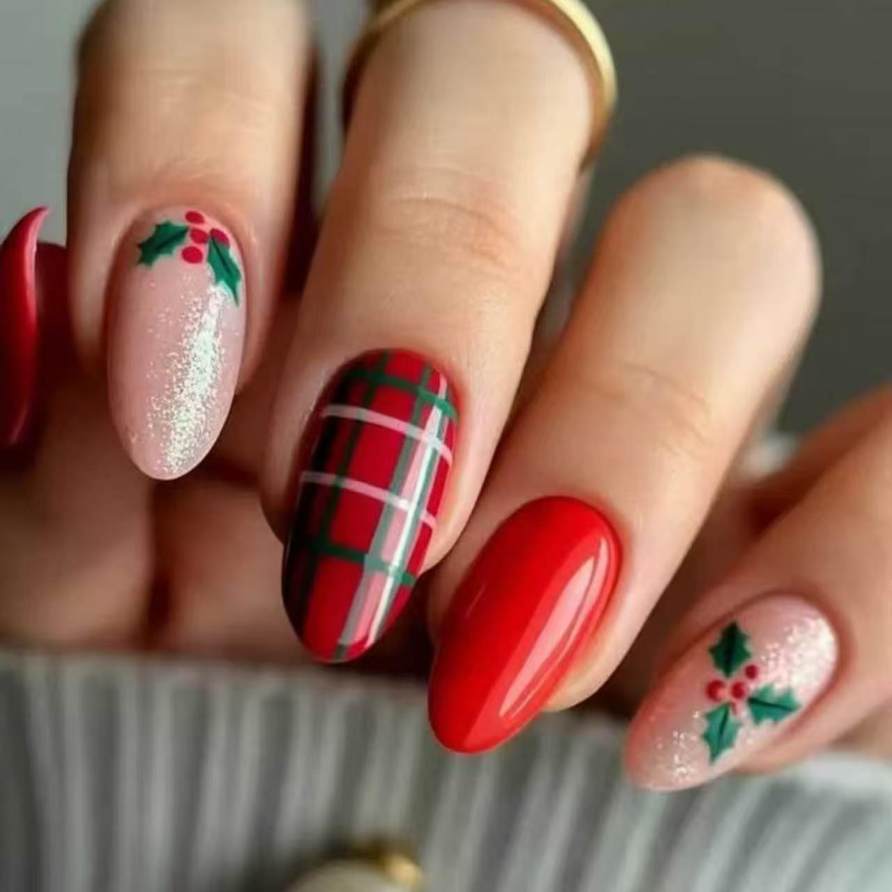 Festliche Holiday Nagelkunstverlängerungen Brehn