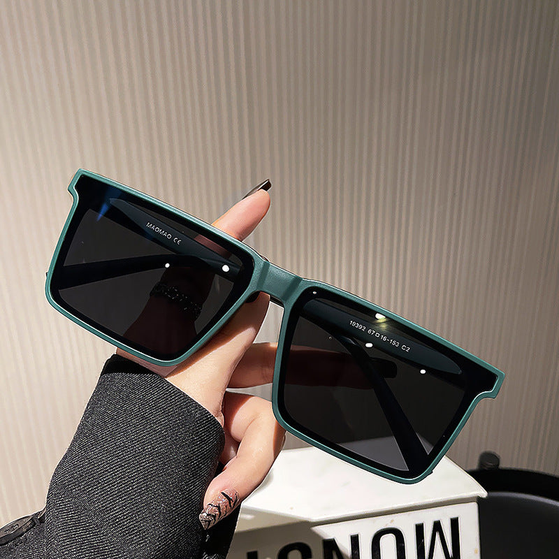 Damen quadratische Sonnenbrille im eleganten, modernen Design Brehn