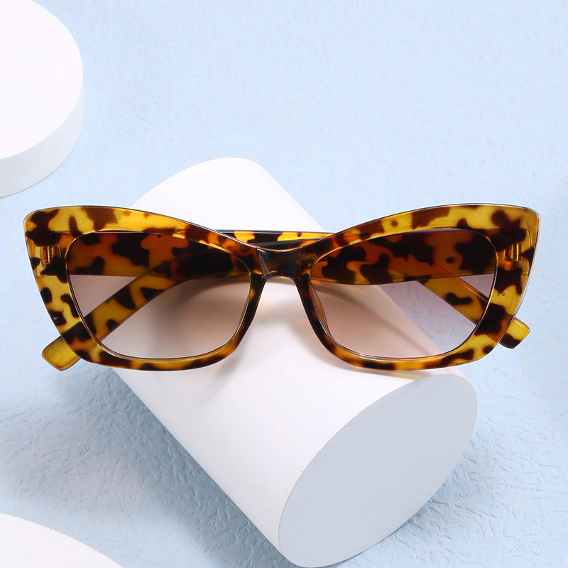 Damen Cat-Eye Sonnenbrille mit stylishen Elementen Brehn