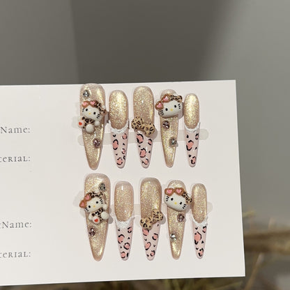 Dekorative Nagelkunst