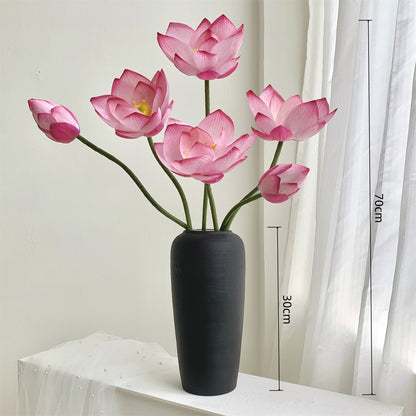 Dekorativer künstlicher Lotusblumenstrauß für die Heimdekoration