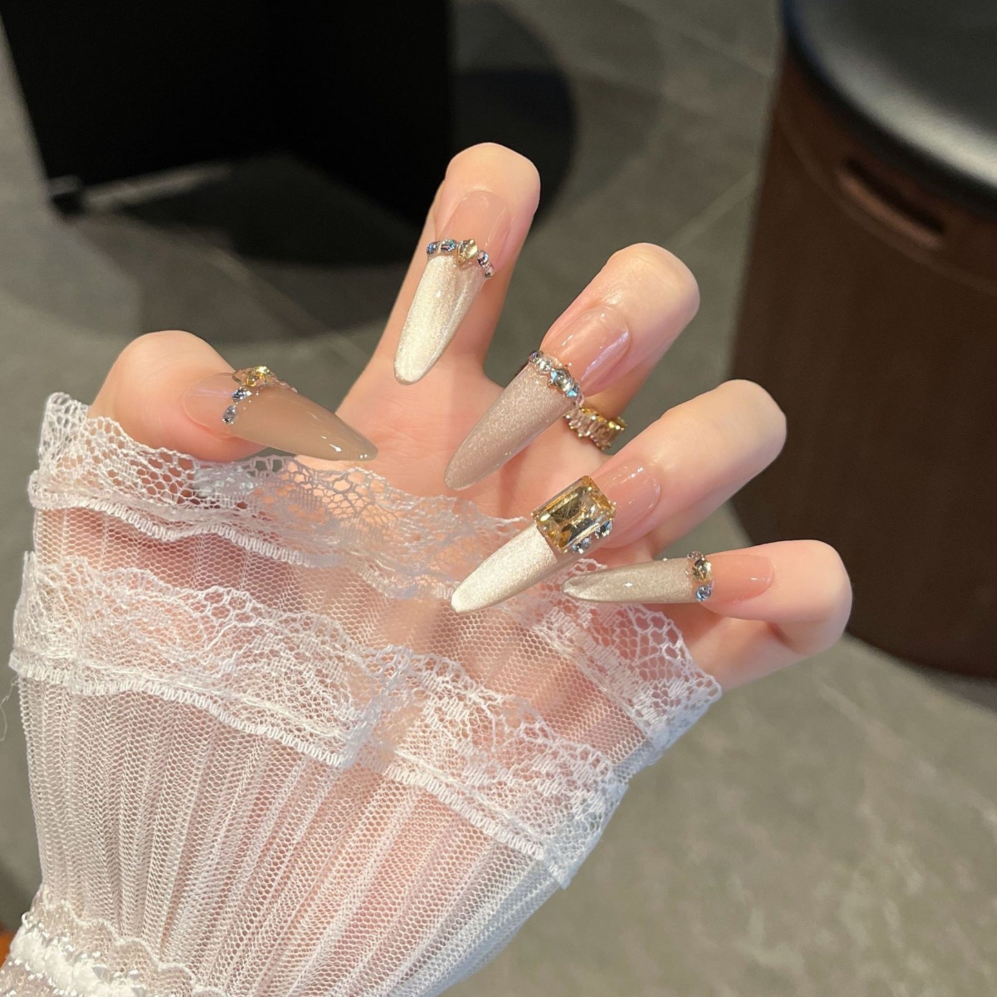 Luxus Strass-Akzent Press-On Nagelverlängerungen Brehn