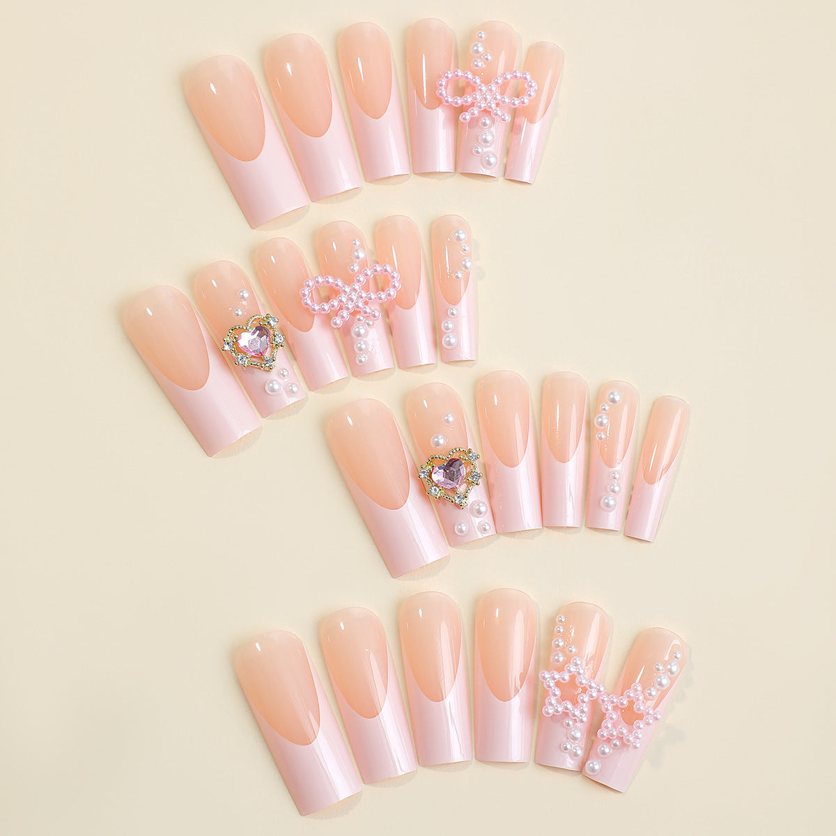 Luxus Kunstnagelset mit Glamourösen Verzierungen Brehn