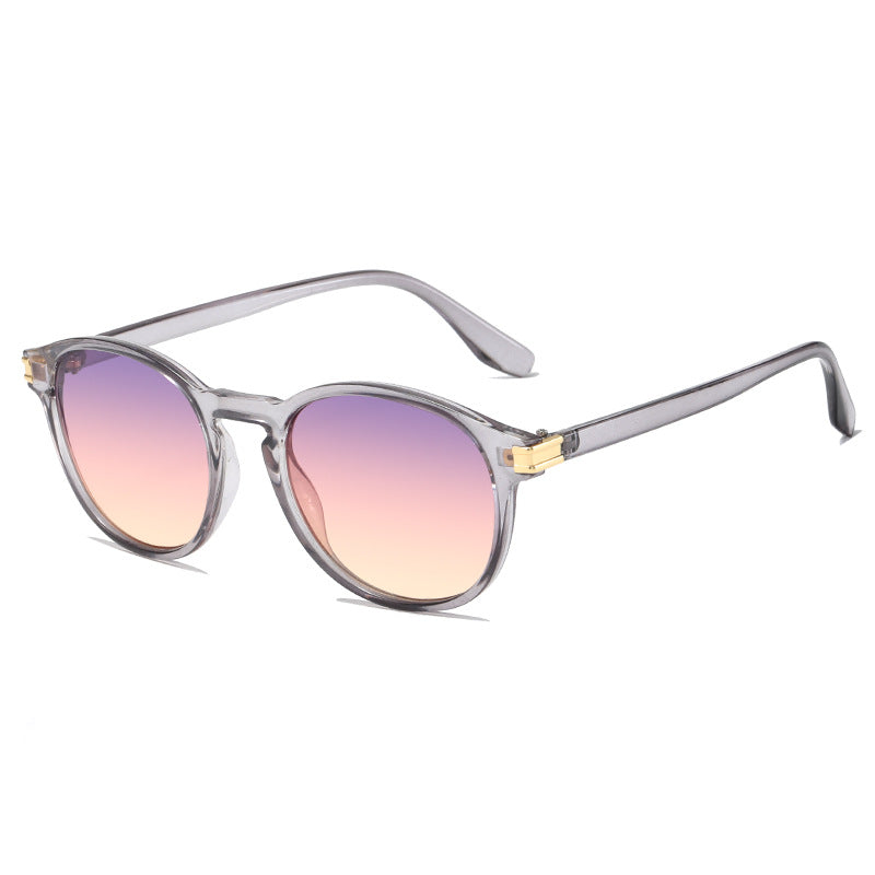 Damen elegante Sonnenbrille mit transparentem Rahmen und stylischen Akzenten Brehn