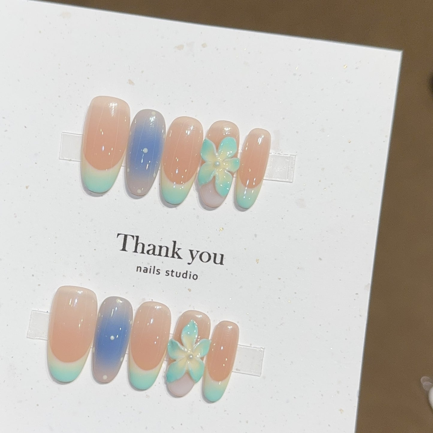 Künstliche Nagelspitzen Im Floralen Design Brehn