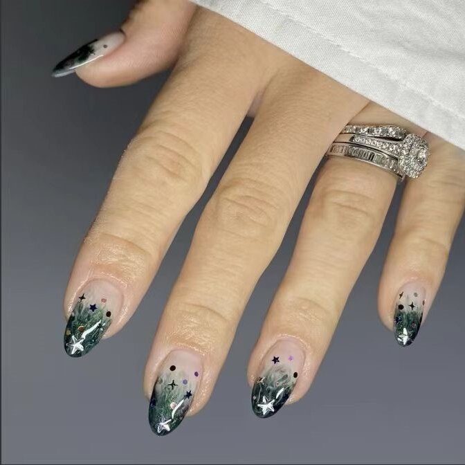 Dekorative Nagelkunst Brehn