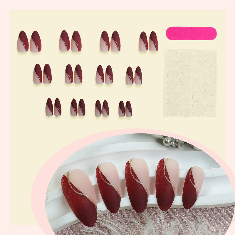Stylisches Press-On-Nagelset mit elegantem, geschwungenem Design Brehn