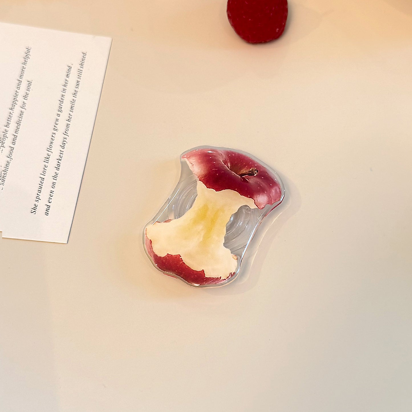 Dekorativer Untersetzer im Erdbeerdesign Brehn
