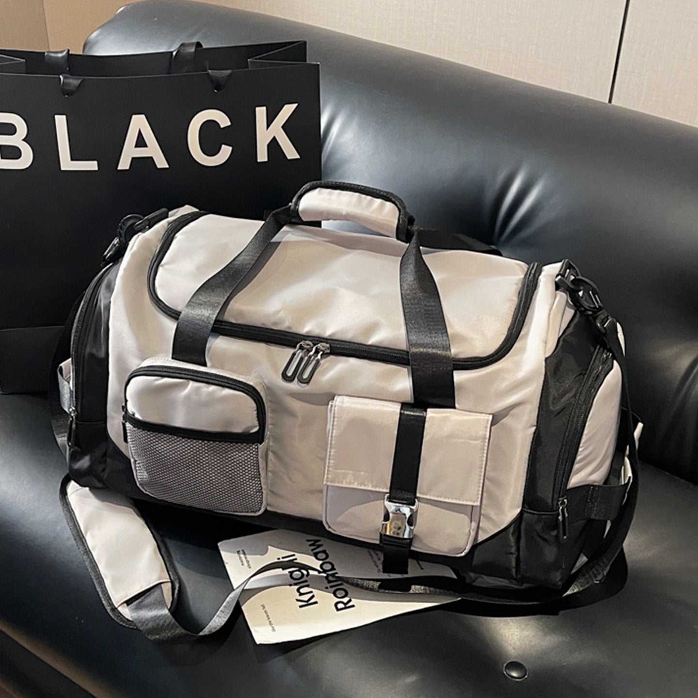 Sportliche Multifunktions-Reisetasche mit Außentasche Brehn