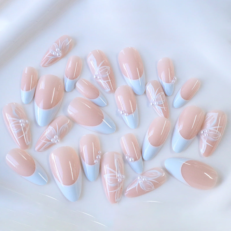 Elegantes blumenakzent Acrylic-Nageldesign Brehn