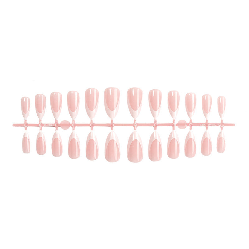 Elegantes Press-On-Nagelset mit natürlichem Finish Brehn