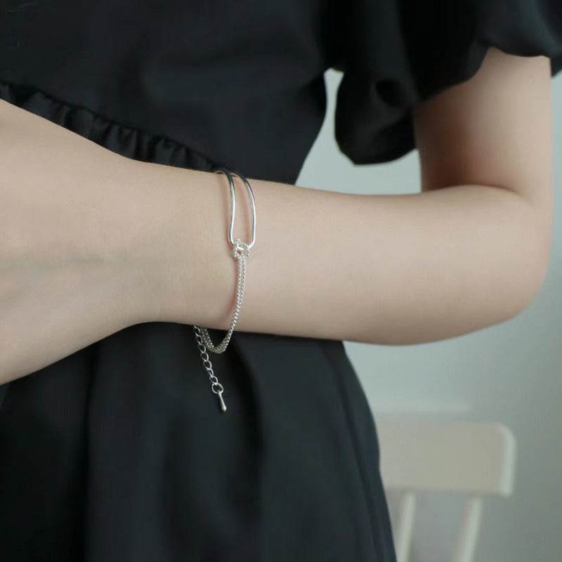 Minimalistischer Twist-Design-Armband Brehn