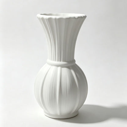 Elegante gerippte Blumenvase Brehn