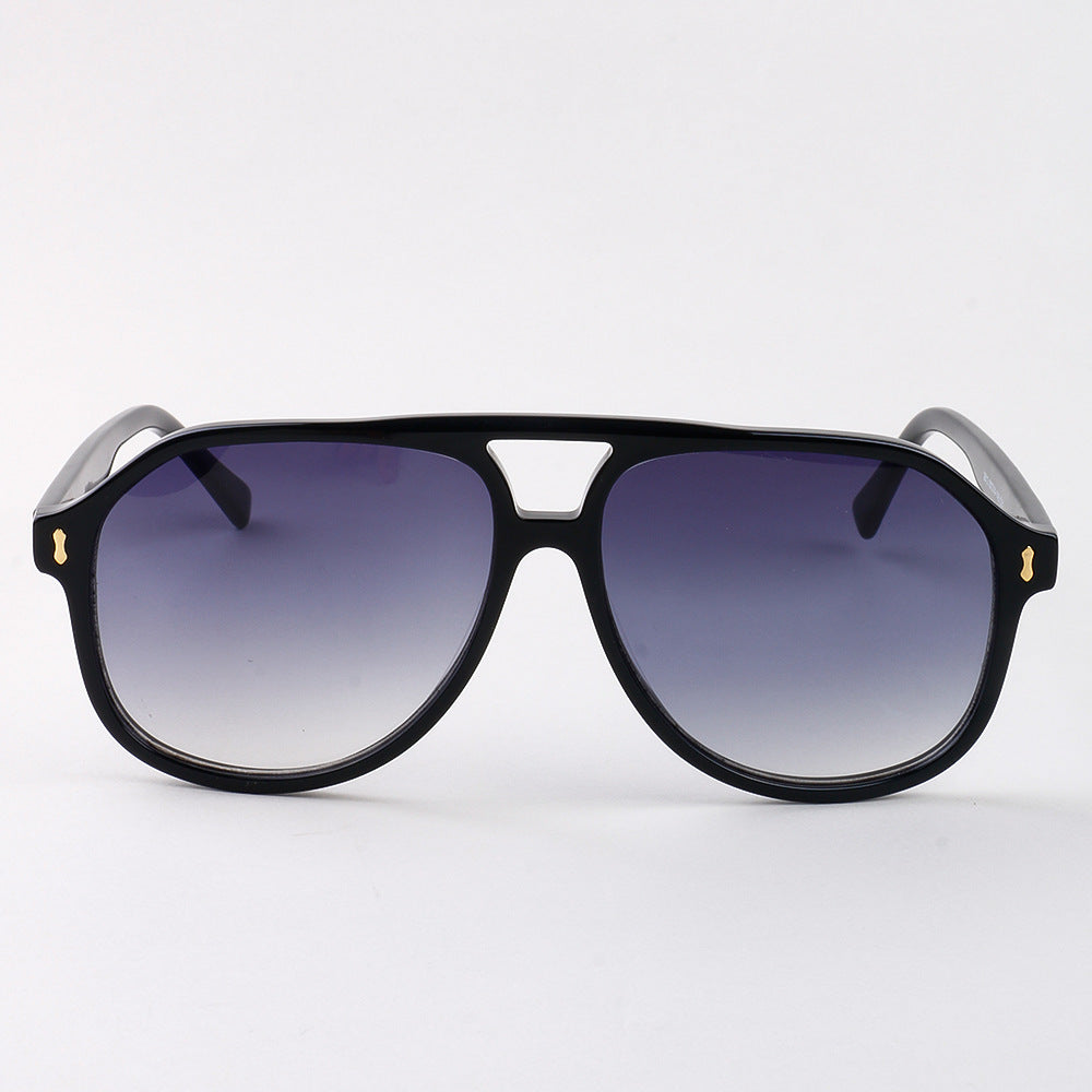 Damen modische Sonnenbrille im zeitgemäßen Design Brehn