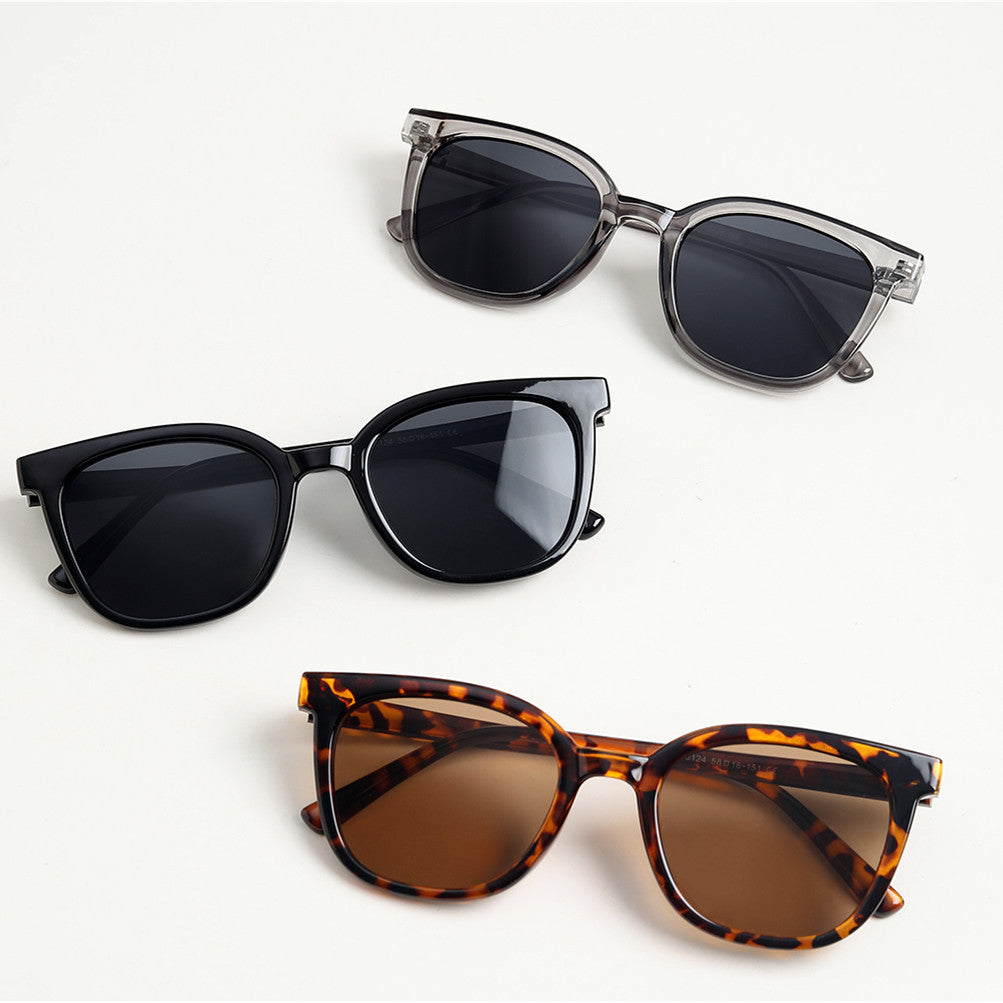 Damen modische Sonnenbrille mit modernem Kunststoffrahmen Brehn