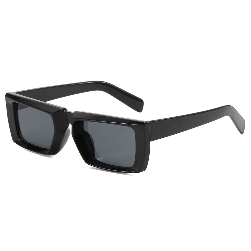 Damen modische Shield-Sonnenbrille mit exzentrischem Design Brehn