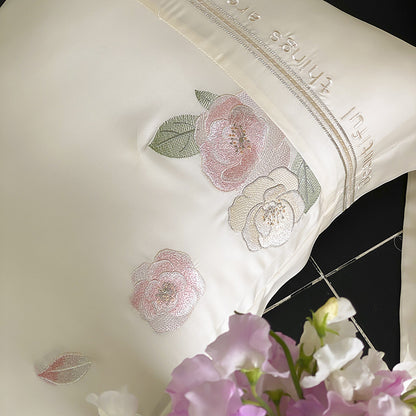 Seidiges Botanisches Rosen-Stickerei Bettbezugset mit Satinrand & Dekorativen Kissenbezügen