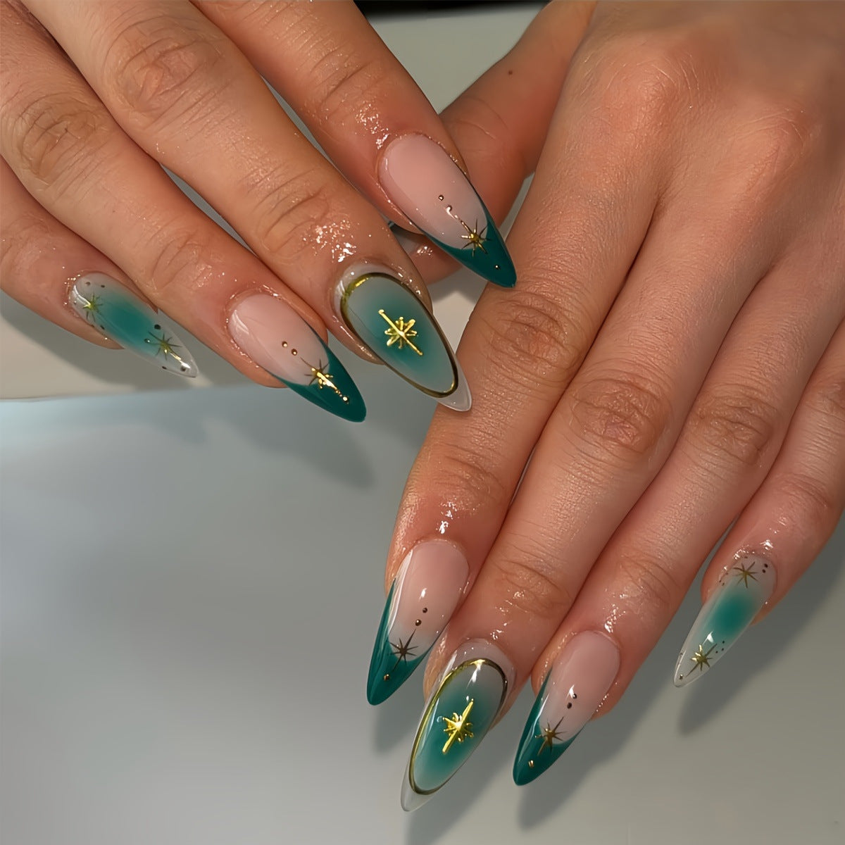 Künstlerische geometrische spitznagelkunst Brehn