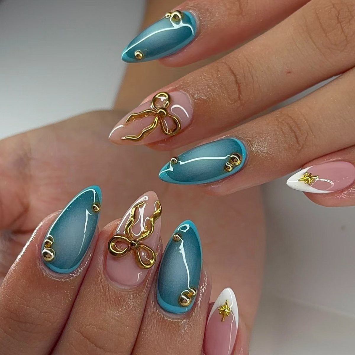 Glamouröse Stiletto-Nagelerweiterungen Brehn