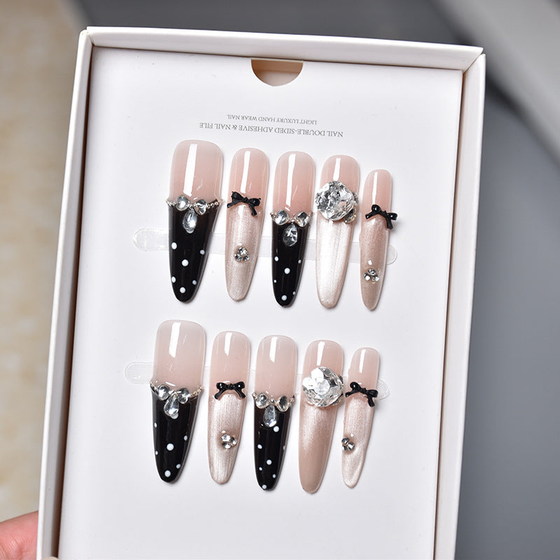 Premium Kristall-dekorierte Stiletto Press-On Nagelverlängerungen Brehn