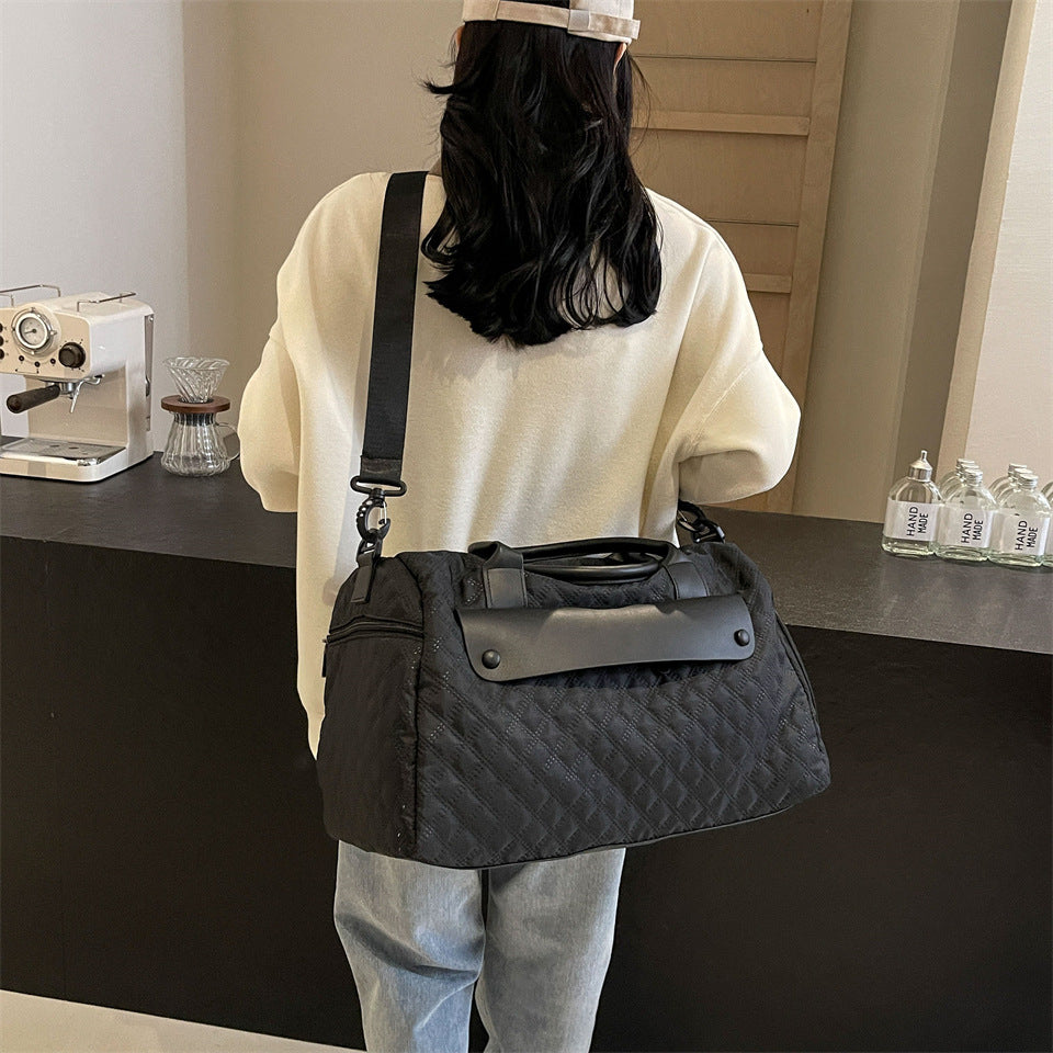 Sportliche Reisetasche mit Ergonomischem Tragesystem und Wasserabweisendem Material Brehn