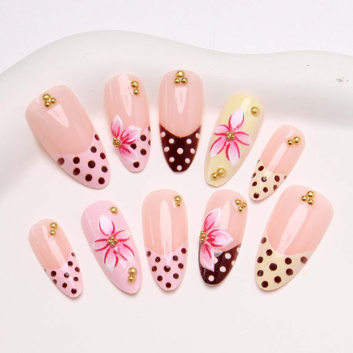 Künstlerische Blumendekor Press-On Nagelspitzen Brehn