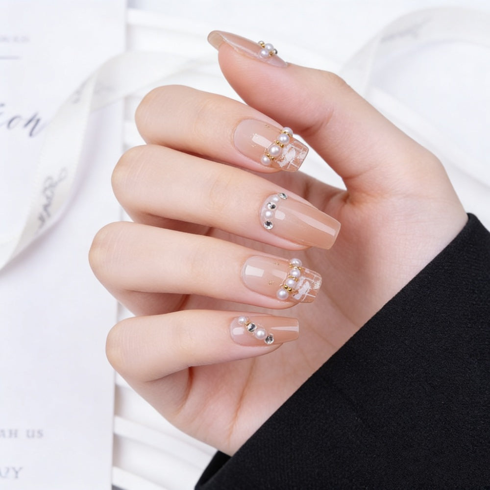 Elegantes Press-On-Nagelset mit dekorativen Perlen Brehn
