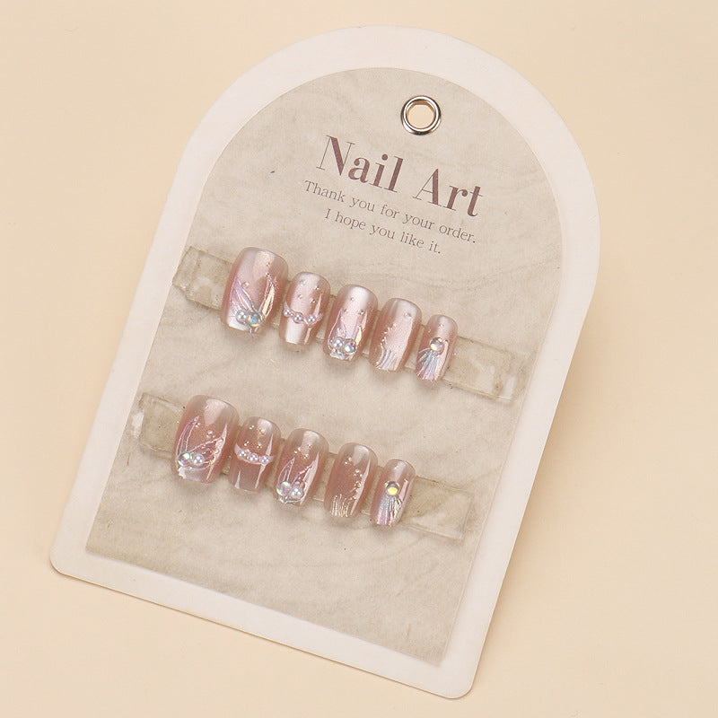 Glamouröses Press-On Nagelkunst-Set mit stylishen Edelstein-Akzenten Brehn