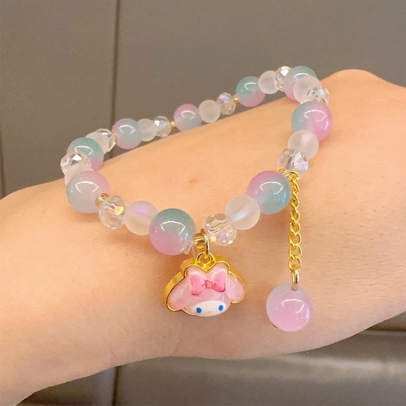 Verspieltes Armband mit Bunten Glasperlen und Anhänger Brehn
