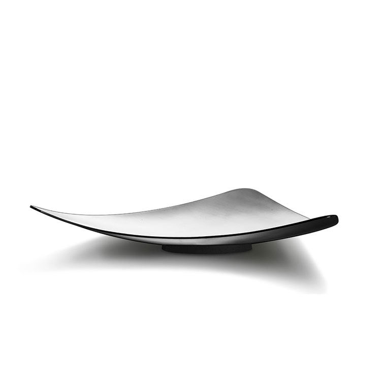 Elegante schalenförmige Tischdekoration