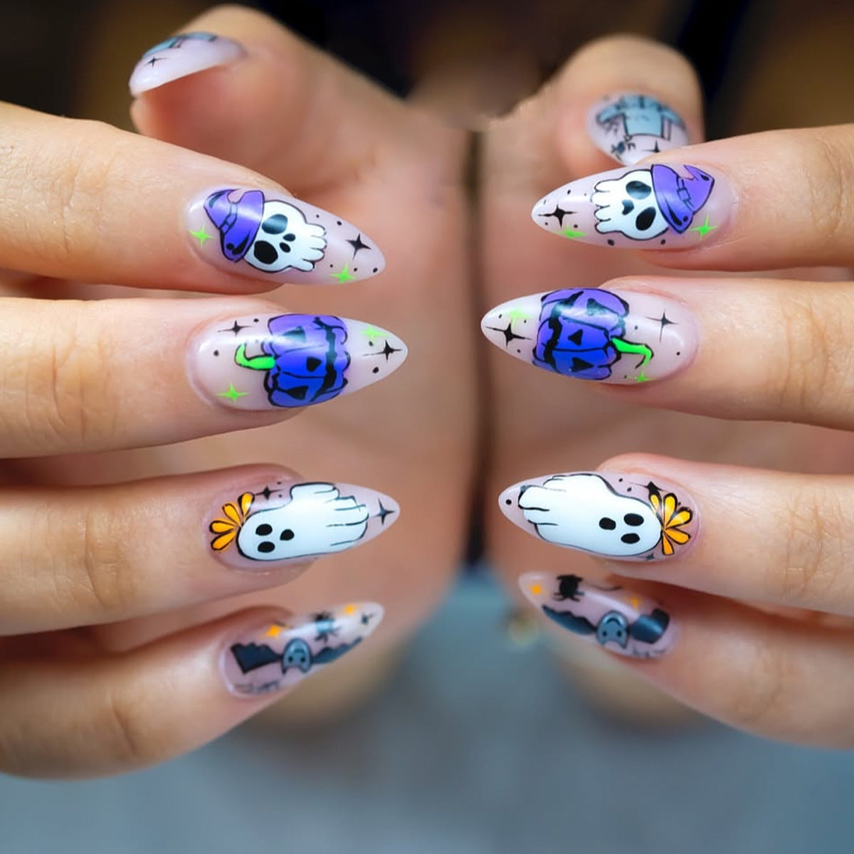 Spooky Themed Stiletto Nagelkunst Verlängerungen Brehn