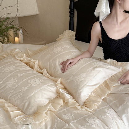 Bettwaren-Set – feiner Satin-Jacquard mit Volant-Bettrock und Rüschenkissen