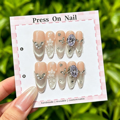 Anpassbare florale Press-On Nagelkollektion