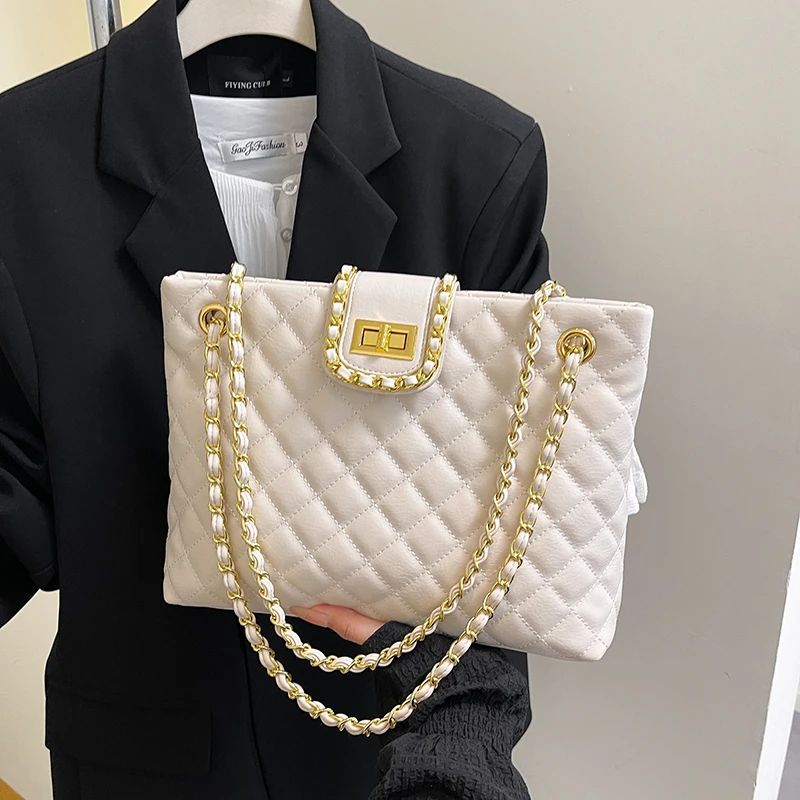 Gepolsterte Eleganz Handtasche Brehn