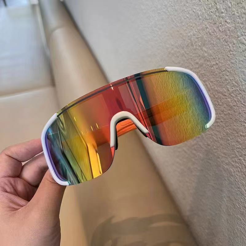 Sportliche Wickelsonnenbrille Brehn