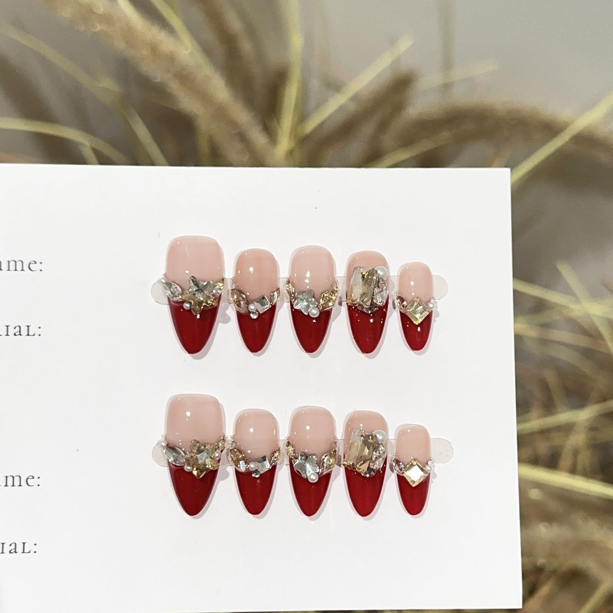 Designer Stiletto Press-On Nagel Set