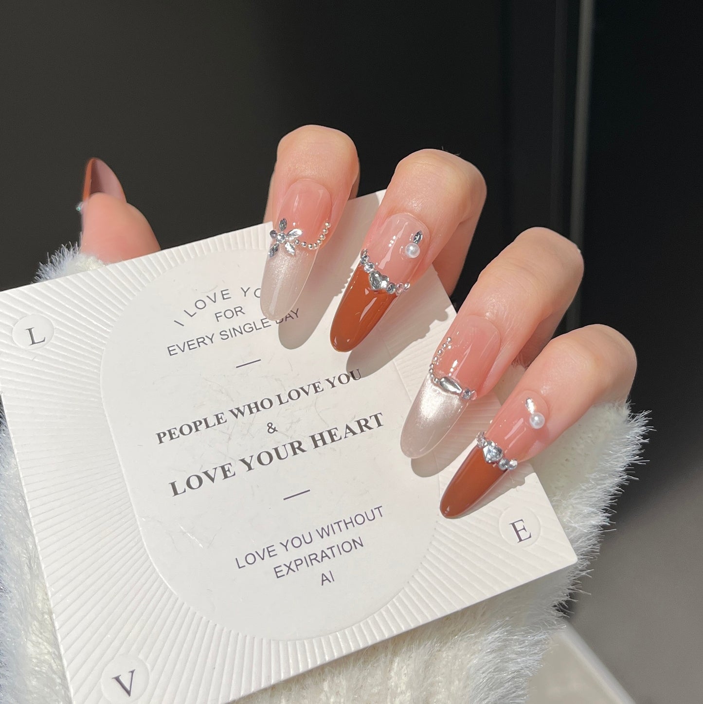 Glamourös Kristall-Beschichtet Press-On Nageldesign Brehn