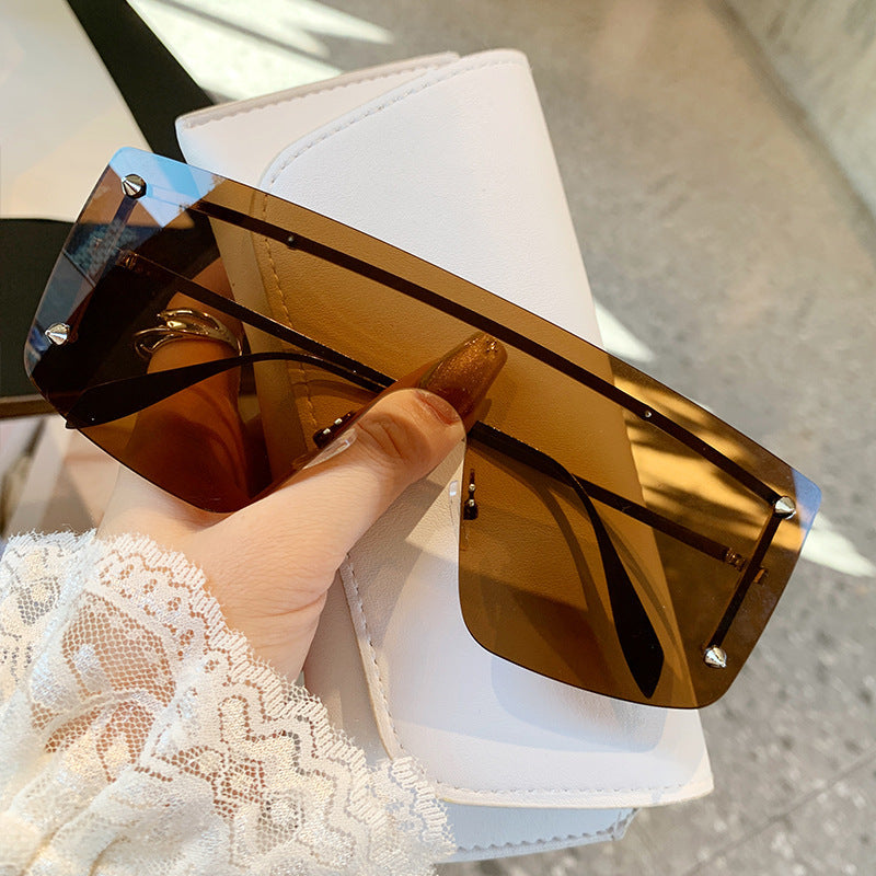 Damen oversized Sonnenbrille mit modernem Rahmen und UV-Schutz Brehn