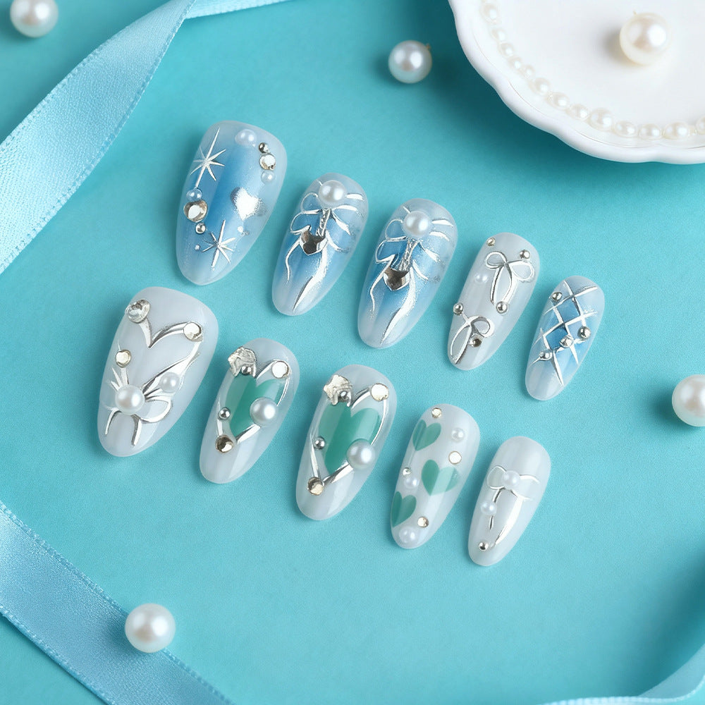 Künstlerisches, mit Kristallen verziertes Nail Art Set Brehn