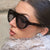Damen auffällige Sonnenbrille mit futuristischem Rahmen und robustem Design Brehn