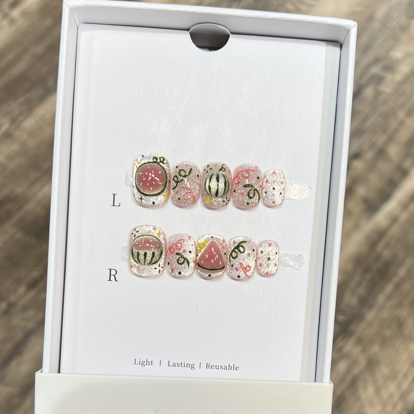 Künstlerisches Press-On-Nagelset mit Wassermelonen-Thema Brehn