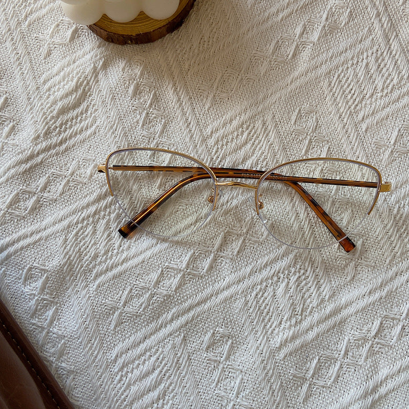 Modische Cat-Eye Sonnenbrille mit Feinem Metallrahmen Brehn