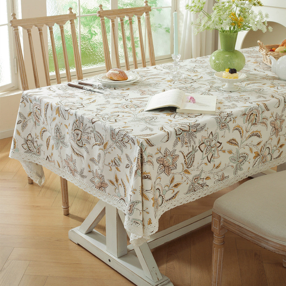 Florale Tischdecke