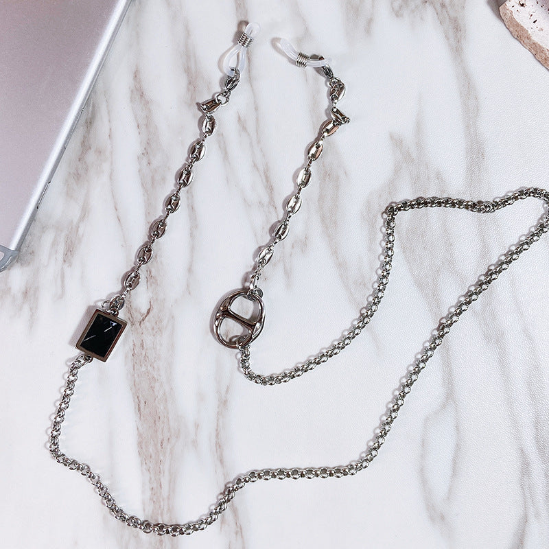Elegante Brillenhalterkette mit Edlem Anhänger Brehn