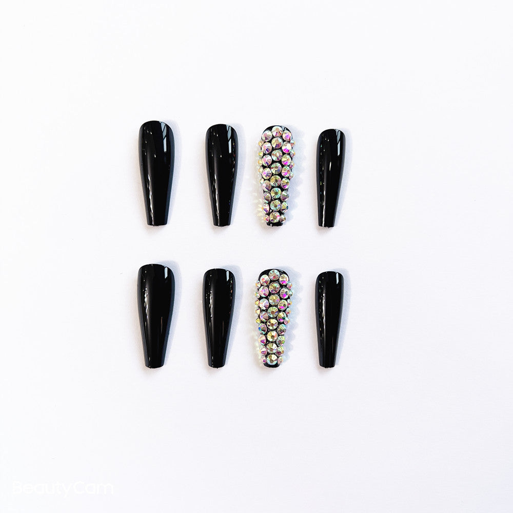 Glamouröse lange Stiletto Press-On Nagelset mit Strassakzenten