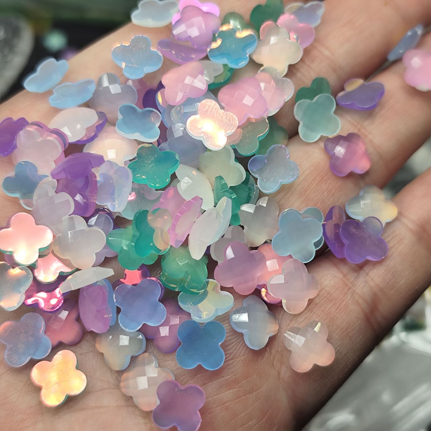 Schmuckhafte Acrylblüten Brehn
