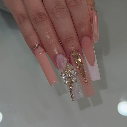 Glamouröse Glitzer-Stiletto Press-On Nägel Brehn