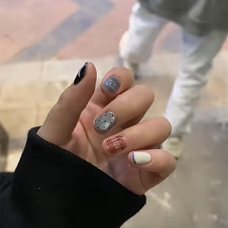 Nail Art Design Brehn
