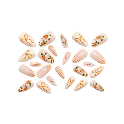 Kreative Kunstnägel mit fruchtigem Design Brehn